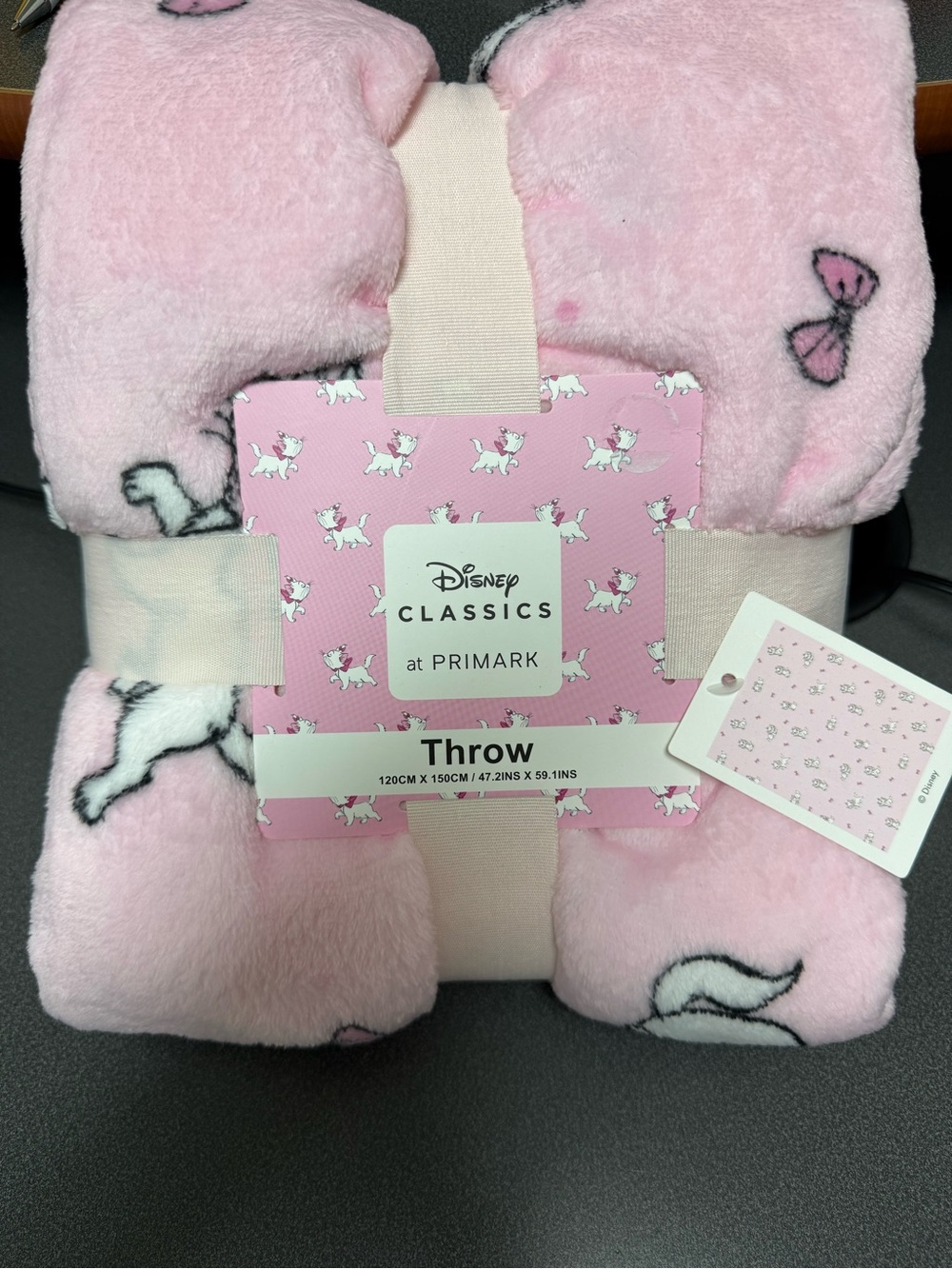 Disney x Primark Pink Aristocats βMarieβ Plush Throw Blanket *NWT - Picture 10 of 10